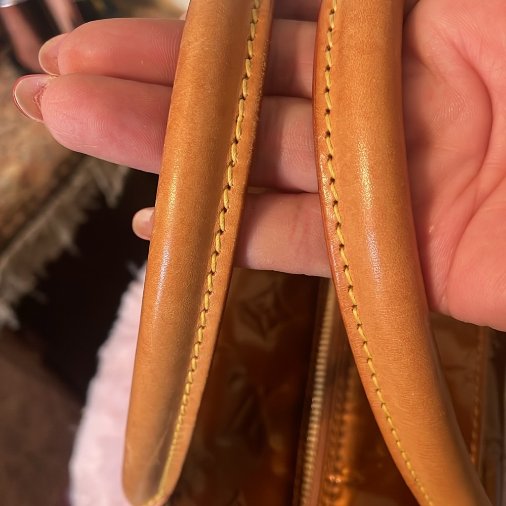 Louis Vuitton Bronze Embossed Women's bag - Picture 8 of 13